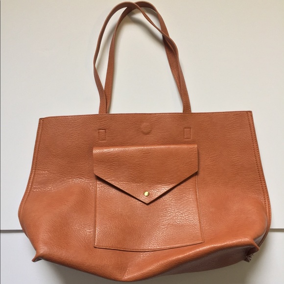 Handbags - Huge Tan Tote